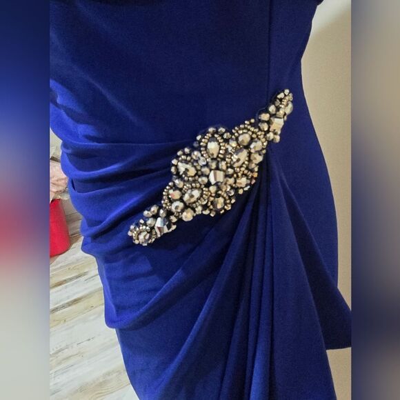 Alex Evenings Embellished Off the Shoulder Column Gown NWT size 6 Royal Blue - Picture 5 of 6